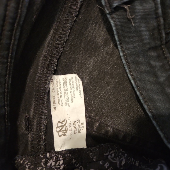 Jeans - Picture 5 of 5